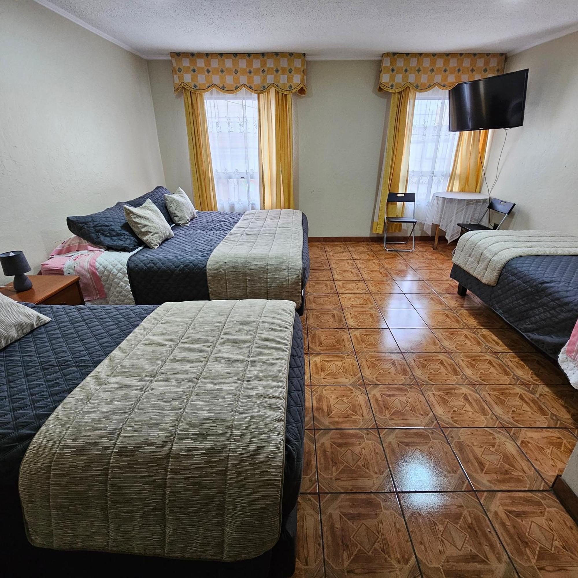Hostal De Colon ลาเซเรนา ภายนอก รูปภาพ