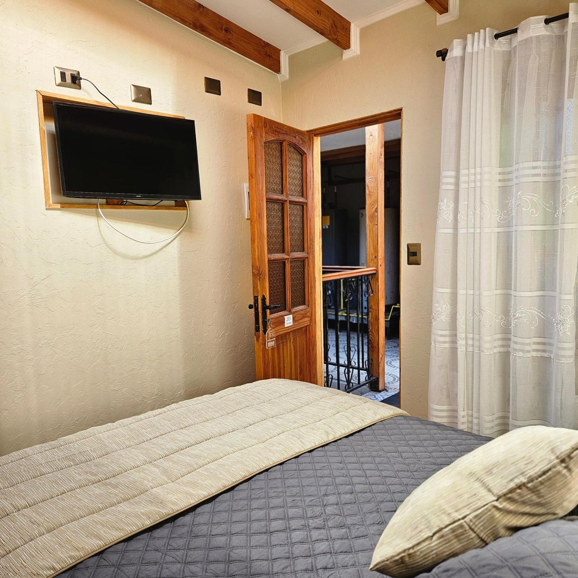 Hostal De Colon ลาเซเรนา ภายนอก รูปภาพ