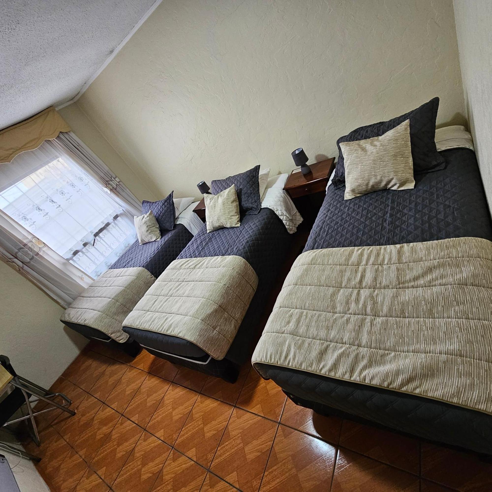 Hostal De Colon ลาเซเรนา ภายนอก รูปภาพ