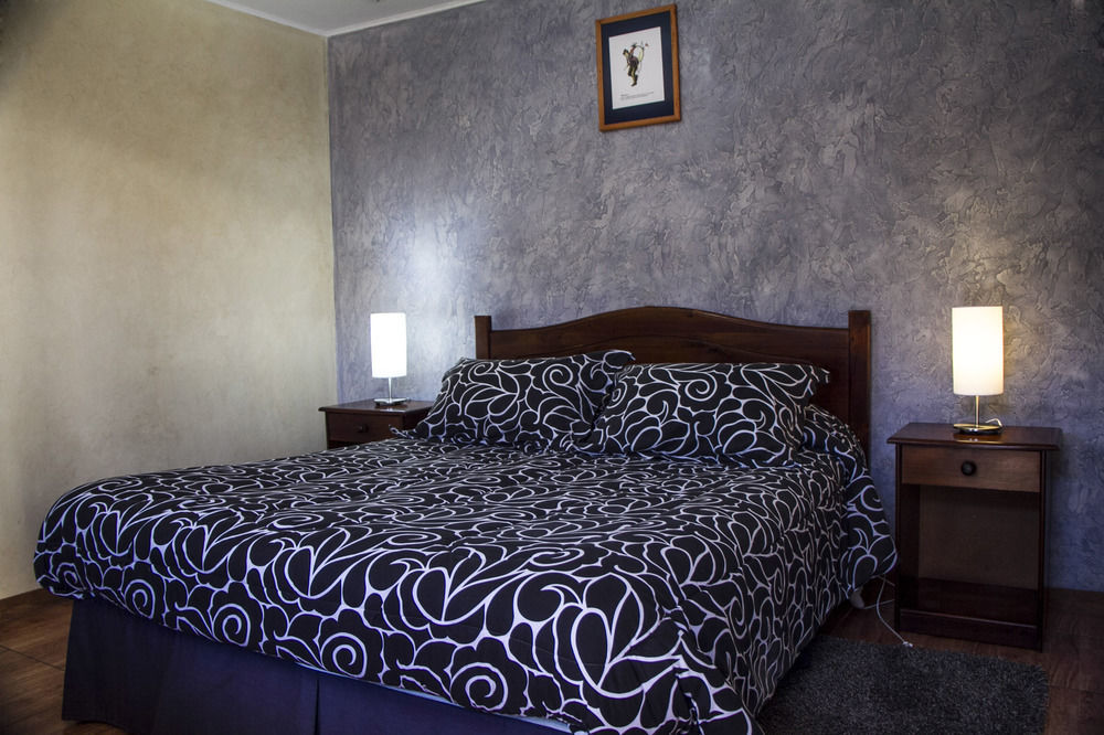 Hostal De Colon ลาเซเรนา ภายนอก รูปภาพ