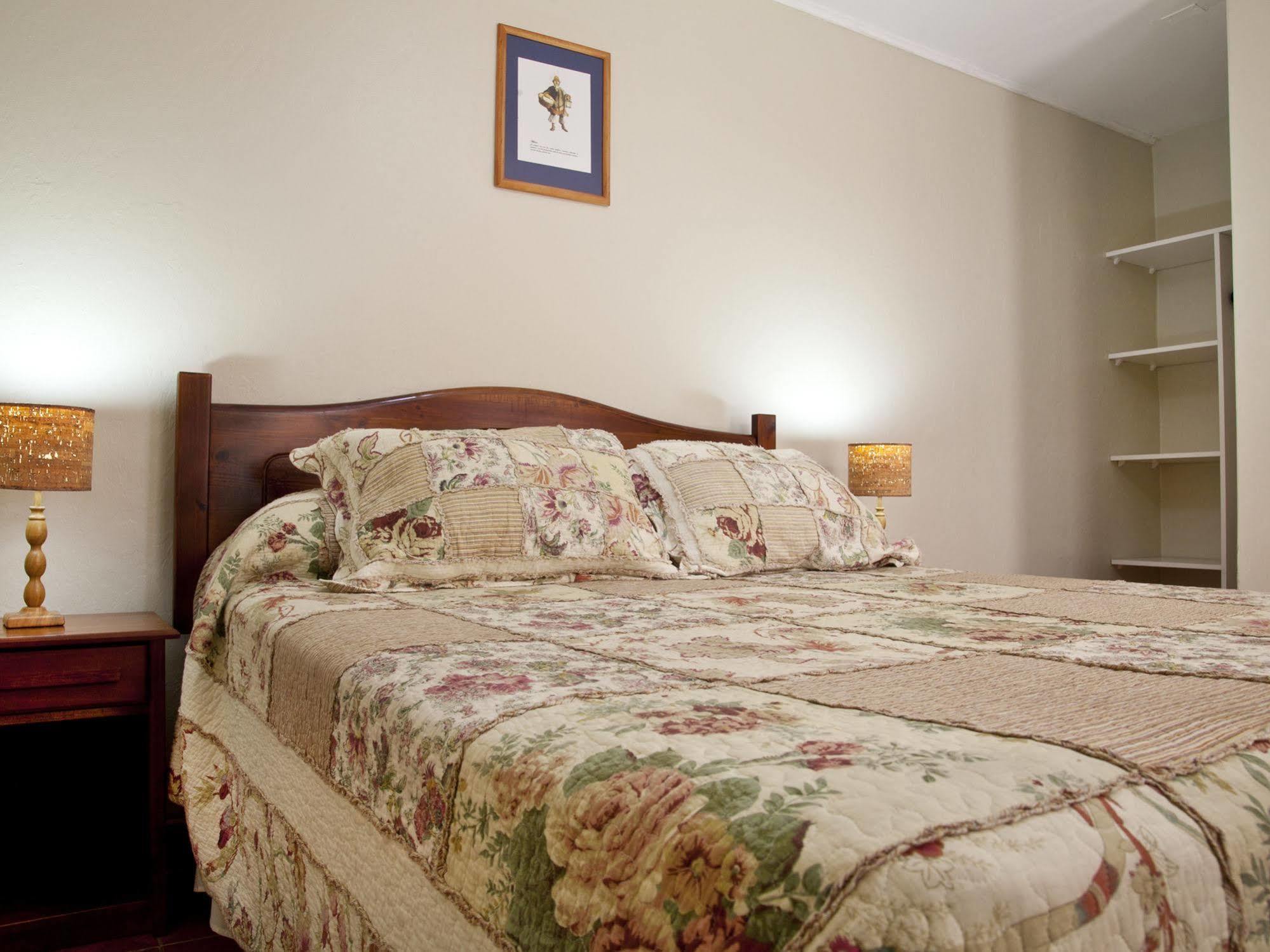 Hostal De Colon ลาเซเรนา ภายนอก รูปภาพ